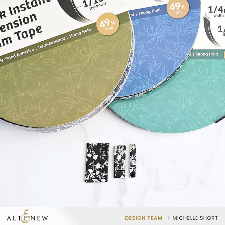 Altenew - Black Instant Dimension Foam Tape - 1/16'' x 1/4'' x 15m