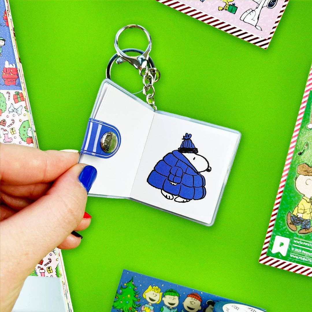 Pipsticks - Snowy Snoopy Mini Sticker Book Keychain
